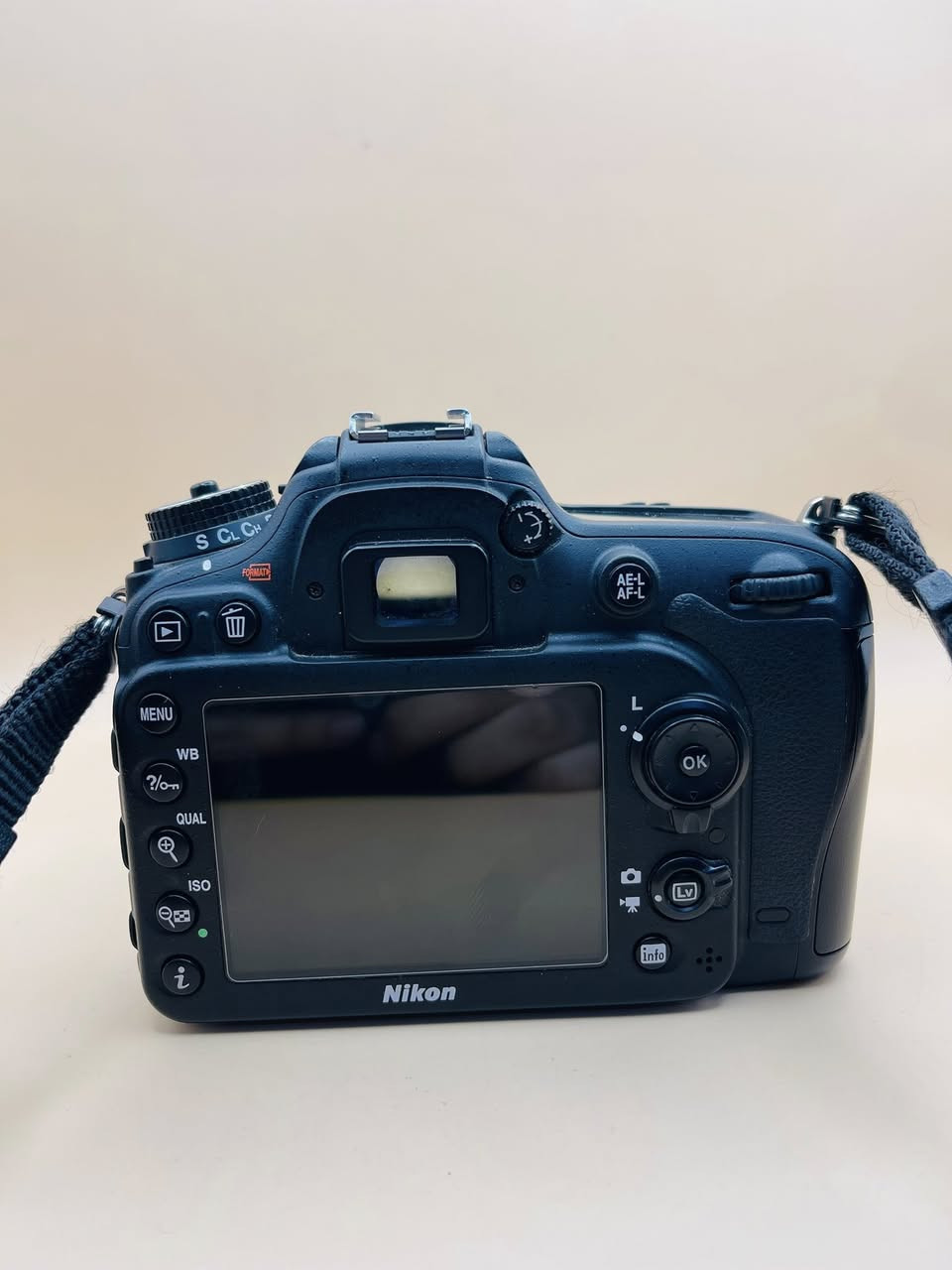 نيكون 7100
عدسة 105.18
شاحنة
بطارية
حزام كتف
جنطة
نضافه 95‎%‎
شتر 22k
مكفولة من اي عطل وتصليح
مكاني ناصرية
متوفر توصيل
للتواصل وتساب او تصال
***********

