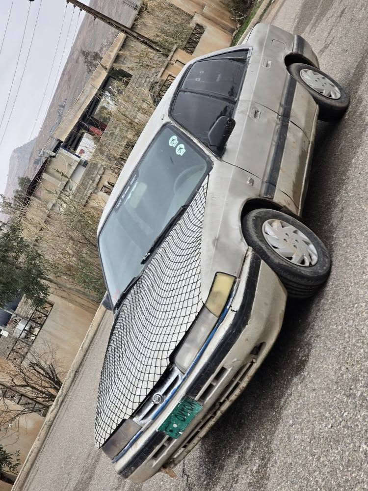 مازدا ٦٢٦ موديل ١٩٩١ گیر عادي  گیر و مەکینە بە شە رتی فه حس و فيتر  به س كه مي ده نگي بتلي تيايه سه ياره كه كاره باي  كامل جايزه  توند و توله جوارتايه ي وه ستي له ژيرايه  نرخي ٨ وه ره قه    بوزانياري  زياتر به يوندي  بكه به م ژ  *********** ناونيشان كؤيه  سه ياره كه مان علوجه هيجي نيه كه فيلايه تي مالي مه ده ني ده كه م حوكمت برا گه وره يه سلاو ريز كويسينجاك, أربيل
