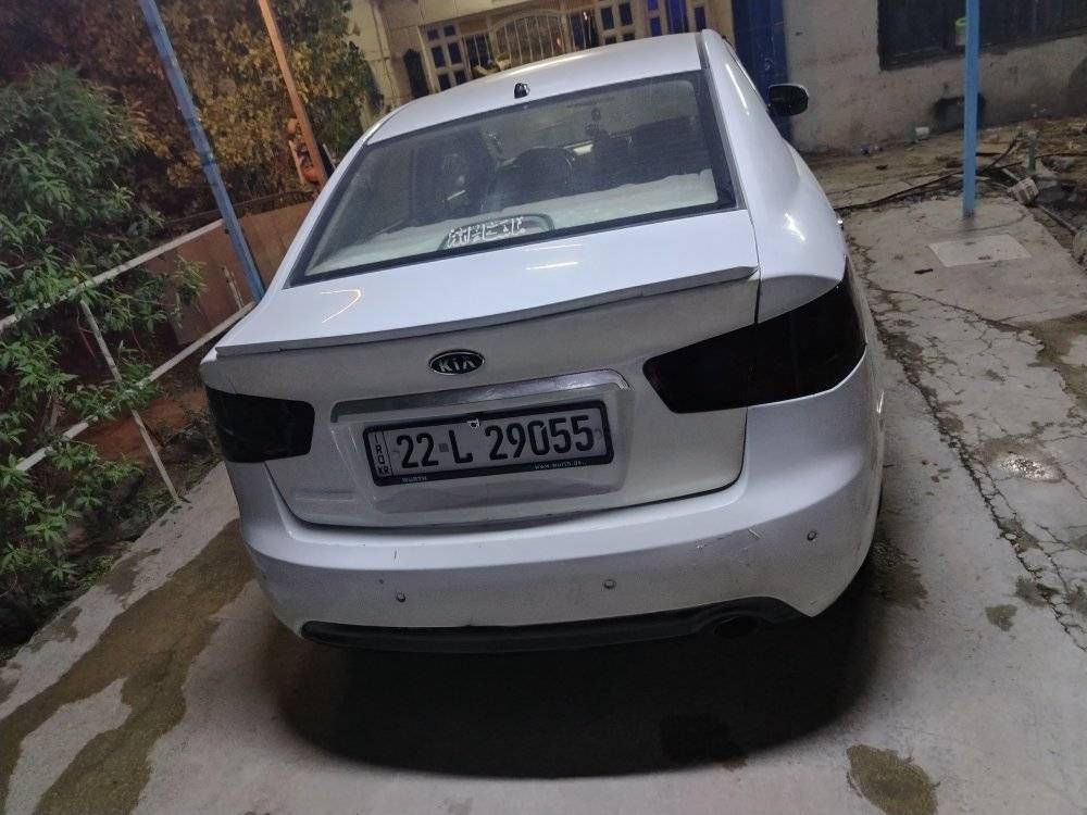 للمراوس فقط ملاحضه السياره ماخذهه اقساط ١٤٠ ورقه اريد مراوس بسياره اقل وهو يسدد الباقي شعندك مراوس عادي كيا سيراتو ٢٠١٣ خليجي كير مكينه تبريد كهربائيات كلهه شغاله تايرات تخم جديد حداديه صدر امامي جديد خلفي نص عمر ضربتهه جنطه وشويه من الجملغات يعني بس جنطه بدون دواخل رجأ ماعدك مراوس لاتعلق وتسوي سعرهه هواي كلشي موجود بل سوك موصل تقريبا ٦٠ ورقه يعني اريد سياره حسبت ٦٠ وتسديد شهري ٣ اوراق ومرات اسدد ورقتين عادي رقمي ***********
