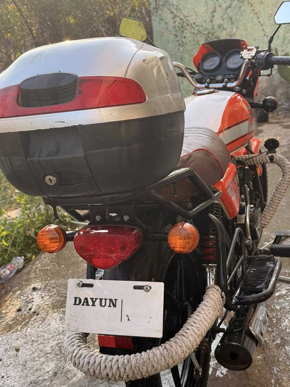 السلام عليكم دراجه دايوان للبيع موديل ٢٣رقم بابل السعر مليونين وبيه مجال قليل المكان بابل ***********
