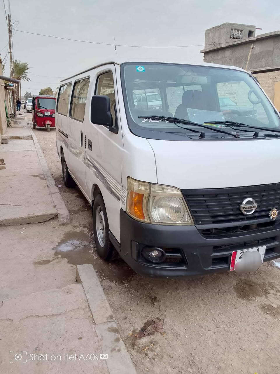 السلام عليكم للبيع نيسان يورفان 2009 رقم واسط انكليزي بسمي تحويل ثاني يوم محرك ففتي ثنين ونص قطع .مكان بغداد 
رقم هاتف 
***********
