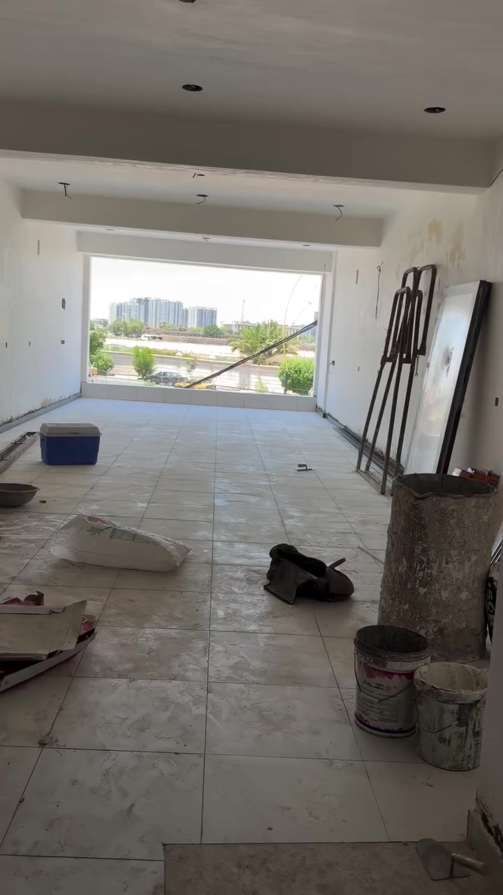 سلام عليكم 

يوجد بناية حديثة للايجار 👋….. للإيجار 👋… 

تتكون من 3️⃣ طوابق 3️⃣ حمامات  ع شكل محل واحد 
ويوجد فيها مصعد وكذلك مطابخ 
العمارة جديدة وكامله لا ينقصها شيء ع شارع  تجاري وحيوي . 

مساحة الطابق الواحد :

الواجهة ٦م 
النزال ٢٠م 

المساحة الكلية ١٢٠ م 

عنوان البناية :
الاعظمية / قرب قصر بلاسم / الشارع المؤدي إلى كهاوي صليخ 

للاستفسار او التواصل 

مكتب الديار للعقار 
الاعظمية / شارع الضباط / مجاور فاير فاير بركر قرب جامع العساف 

*********** 
احمد
