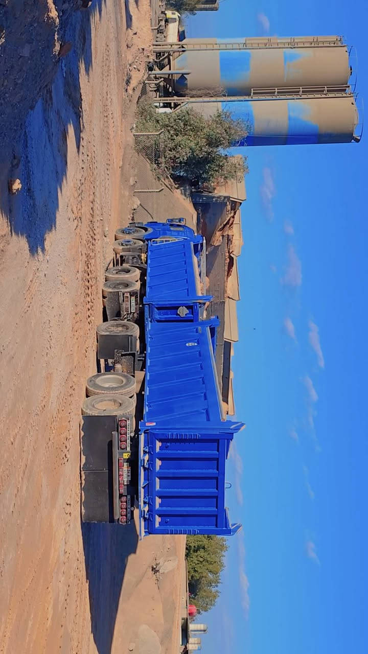 السلام عليكم كرواتي راس وعربانه للبيع رقم بصره نكليزي سياره 99مكينه50كير 210كهربائي  مجموعه اكتروز مكفوله كفاله وعربانه تسكام نجف وشاصي القريشي ٣تناكير ***********
*********** السعر خابر وبيك خير ودلل مستعجل على بيع
