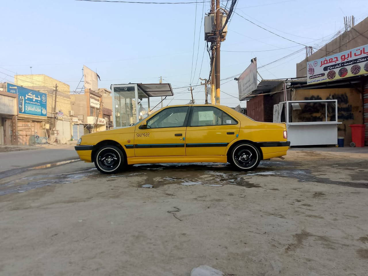 سلام عليكم بيجو لميس سياره مكفوله ماعده بيها طخه بل جاملغ الامامي رقم نكليزي منتضر بس الاستلام سياره كامله الف متصرف عليها /38بيها مجال حك الجيه /***********/بغداد الجديده
