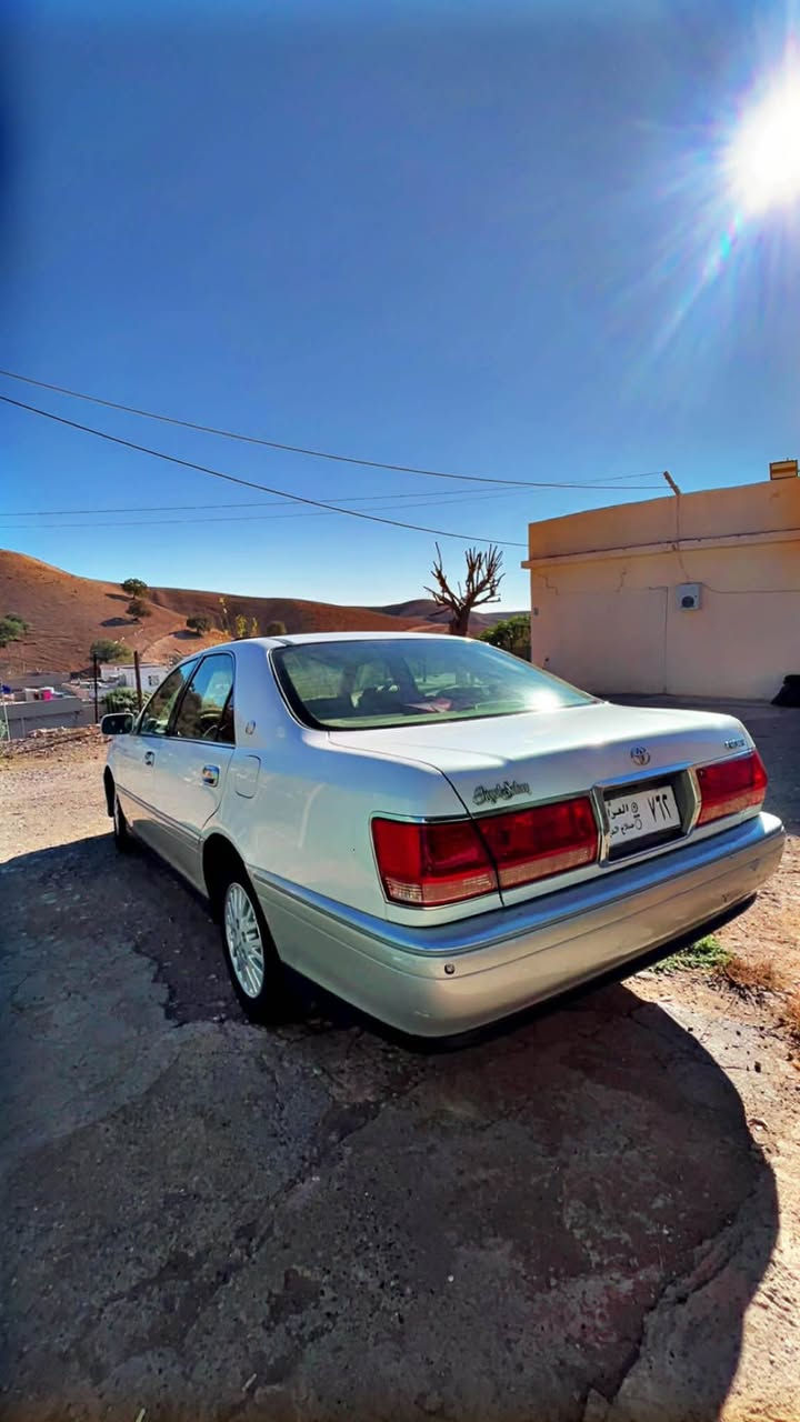 مەلیكە مۆدیل ٢٠٠٣ ساخ  ٤ پارچەی كلئری یابانvttiڕەقەم تەلەفۆن *********** أربيل, العراق
