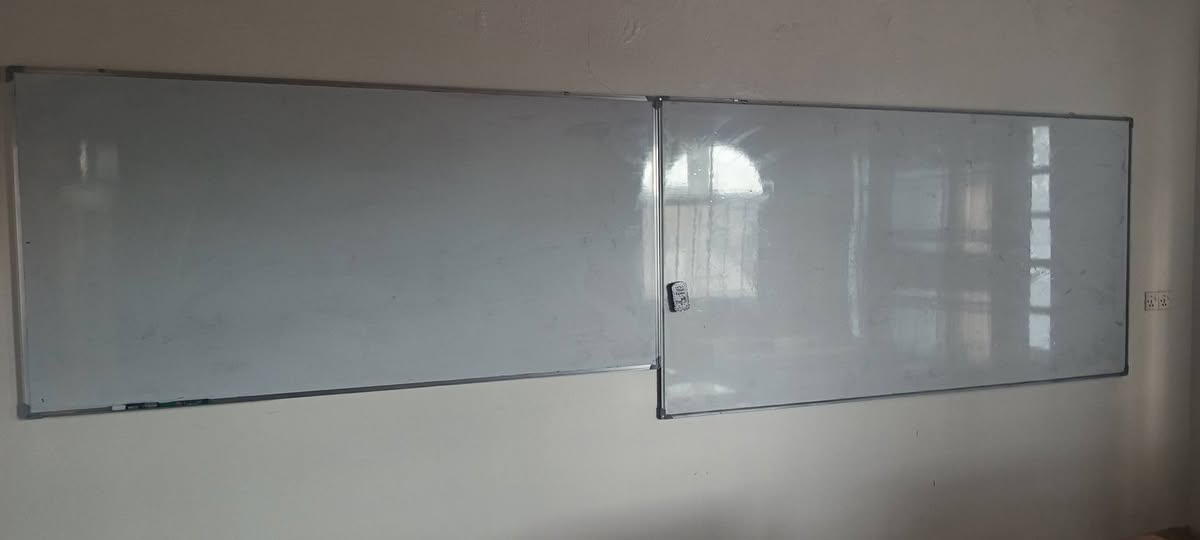 سبورات ذات الوجهين عدد ٦  نوعية ثقيلة جيدة 
سعر السبورة ٣٥ الف
كراسي مدرسية مفردة. عدد ٦٠ رحلة
السعر الواحدة ١٥ الف


**إذا كنت صاحب هذا الإعلان وتريد حذفه لأي سبب، رجاءا أرسل رسالة إلى الدعم الفني**