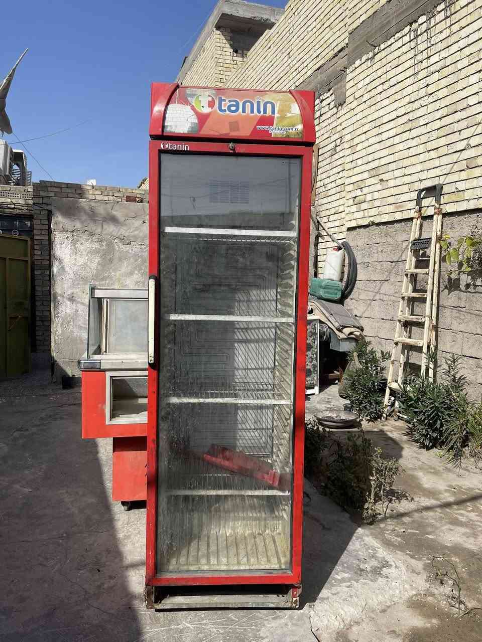 عارضه مقبلات + عارضه ببسي شغاله وتبريد السعر ٣٠٠ 
***********
