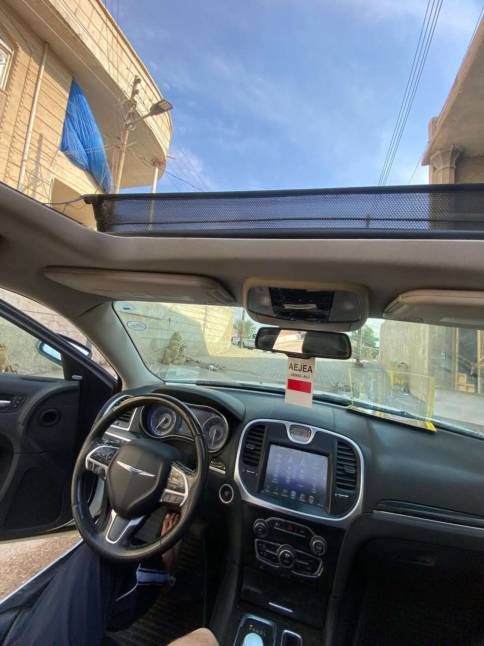 السلام عليكم اوباما c2016 فول للخير كفاله عامه سياره ماشيه 100ml برده خلفيه كشن حار وبارد ستيرن كهربائي سياره احلى من الصور مكانه البصره نواب الضباط ***********
