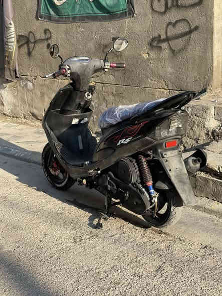 سلام عليكم ماكس عدله دراجه فول كامله ما بيها كل نقص شغل سلف وطلع أي نقص ما بيها من هس أكلك مفتوحه لين سعرها ٦٠٠ شلعه ومشي فول شراي يتصل ع رقم /***********
