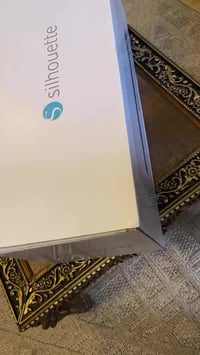جهاز قص دقيق للبيع    للبيع جهاز Silhouette Cameo Plus بحالة ممتازة 👌 ...