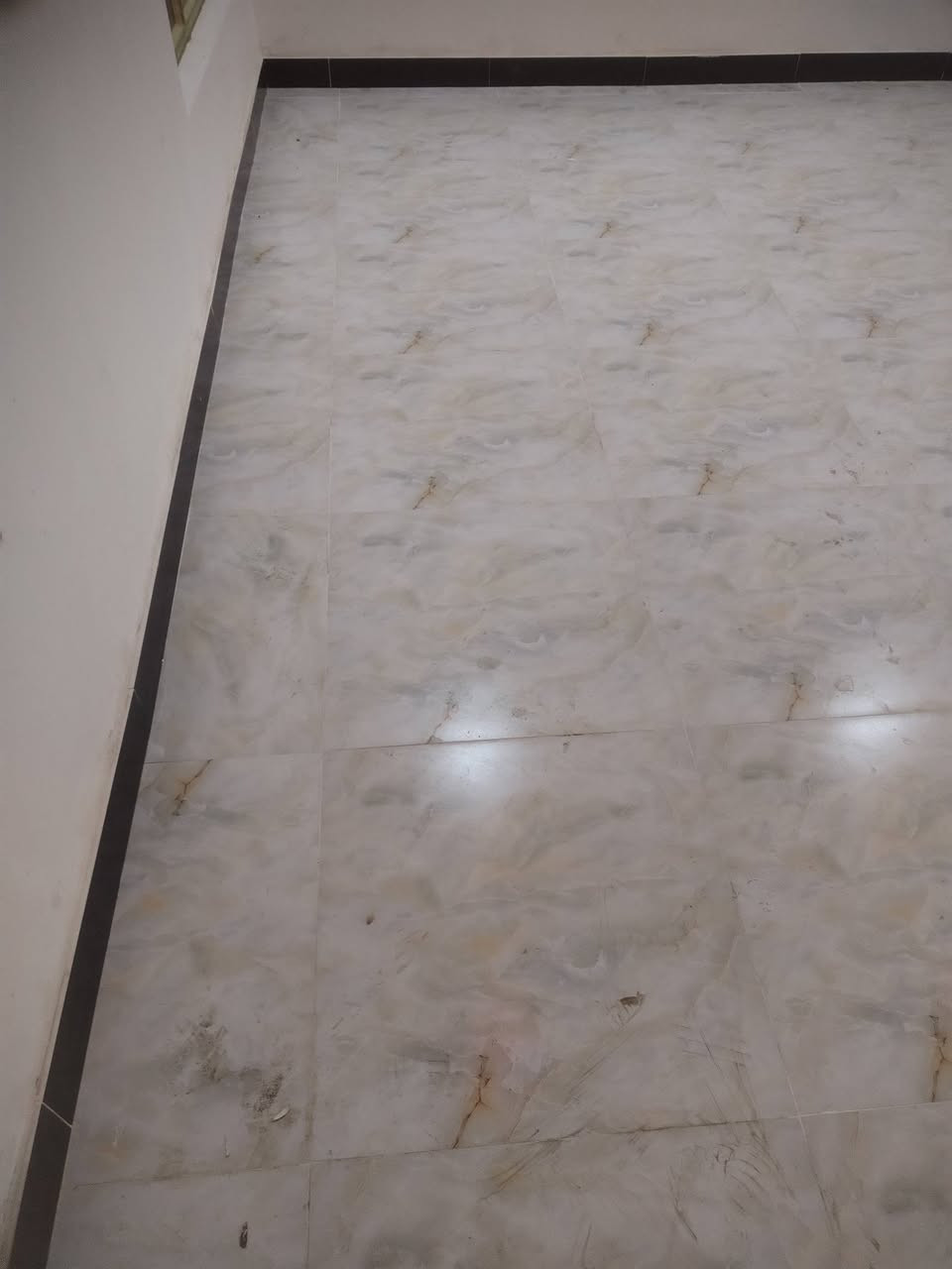 خلفه سراميك حاليا متفرغ شغل قرصات ليزر شغل تتريس عراقي هذا جزء من شغلي كدامك هذا رقمي *********** خابر وتدلل وتساب هم
