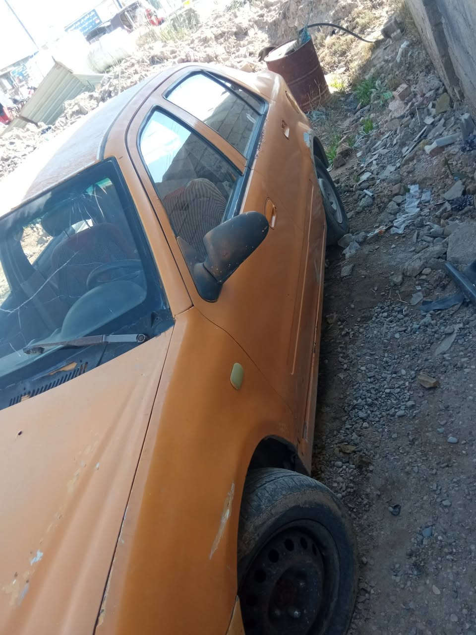 سلام عليكم سياره جيلي مكينه وكير وأمانيك خيرمن الله البيع كوم حديد تكفل عشاير وحجز سعرها 7ورقات مكان السياره بغداد هاذا رقمي ***********
