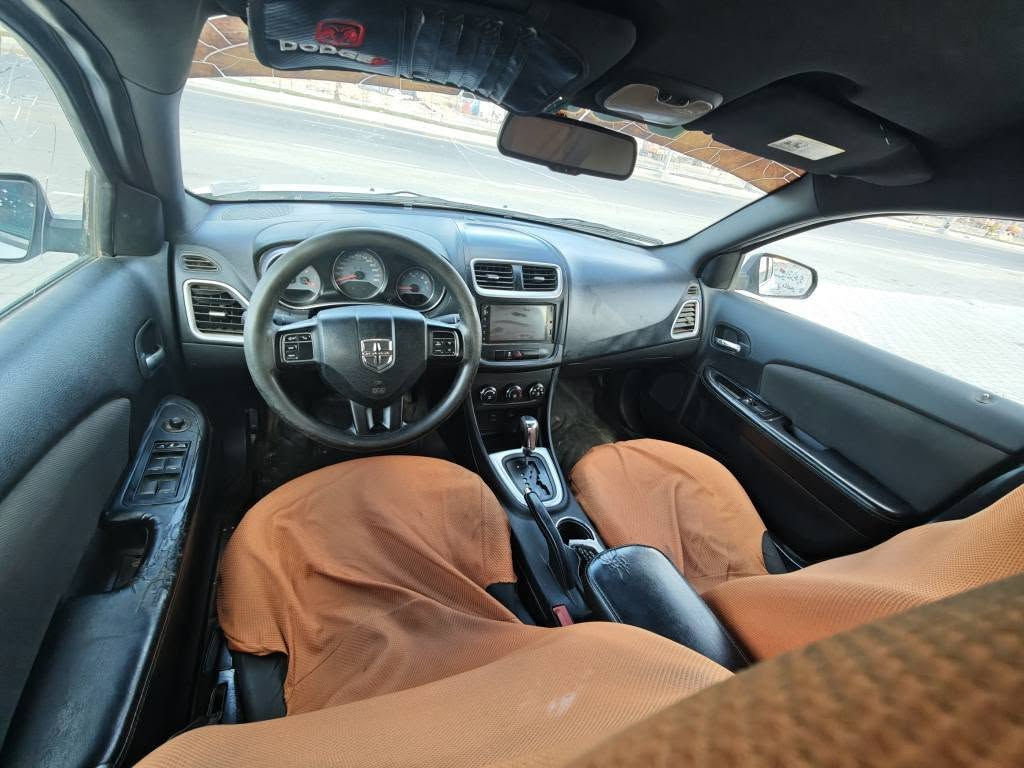 دوج افنجر 2013 امريكي محرك 2400
***********      السعر 75 وبيهه مجال 
 بيهه صبق هلال خلفي وشويه من الباب فقط مكينه وگير كفاله حداديه 80٪ 
كهربائيات جاهزه رقم بصره تحويل البصرة, العراق
