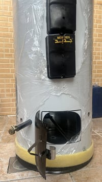 سخان كيزر • ١٨٠ لتر • كهرباء وغاز