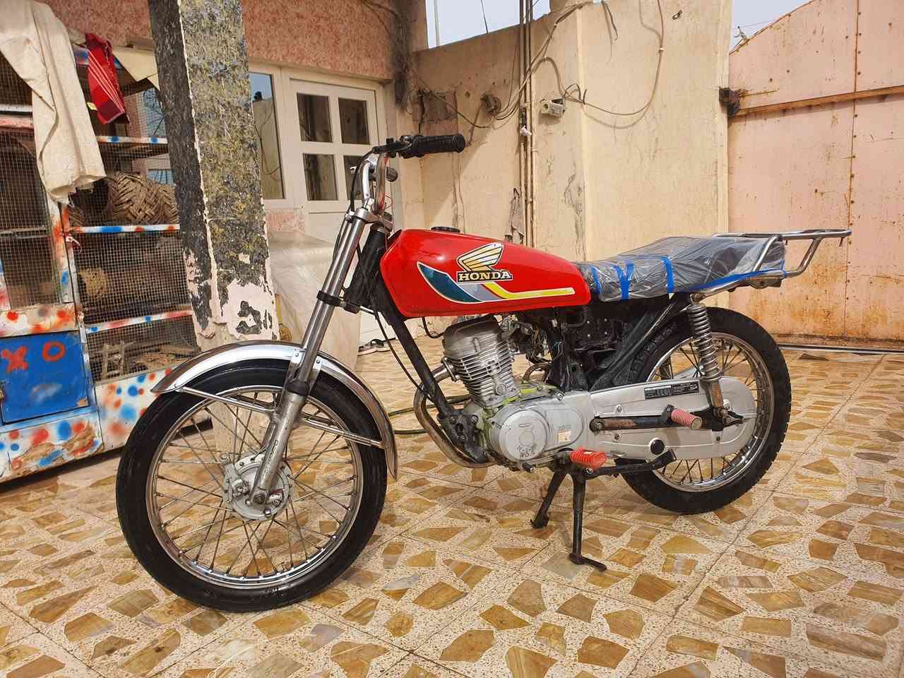 السلام عليكم ماطور للبيع السعر 200وبيه مجال***********
