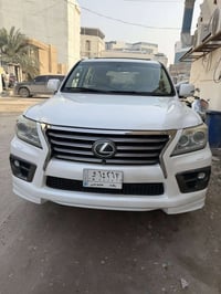 لكزس موديل 14 السياره نضيفه بيها بعض الملاحضات البسيطه  مكينه كير بدي ...