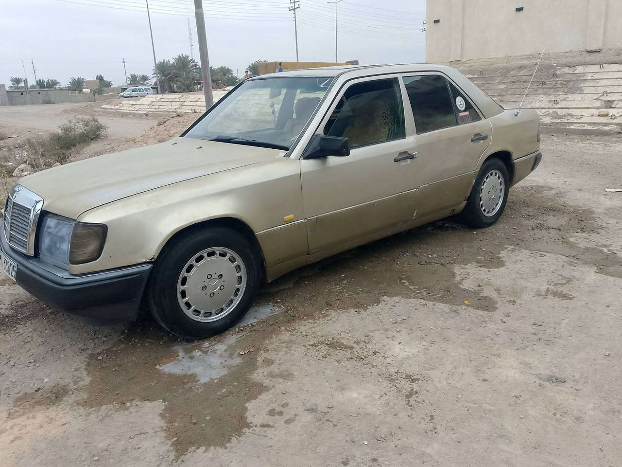 اخوان فقط شراي يتصل عرقم بدون مراوس 
مرسيدس دب 91 على وضع لبلاد بدون صبغ .رقم دولي سنويه 29 شرط تحويل كير مكينه 2 ونص كارتون تخم تاير جديد حدتديه فول دواخل نضيف كله شغاله مابيه نقص ترايك بليعجبك هاي كل تفاصيله اقراهن وبخدمتك سعر 33 مكان قرنه ***********
