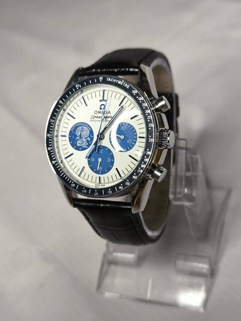 ساعة من ماركة اومكا OMEGA
تحفة فنية 
تصميم فضائي
مكينة كوارتز ناعمة (ماطور) نظام ستوبوج (جميع السناتر شغالة)
ميناء  مميز  مع لامينوس فول ارقام واميال 
زجاج زفير ضد الخدش 
مقاومة الماء والغبار 
سير جلد طبيعي 
مختمة بالكامل

ملاحظة :- متوفر قطعة واحدة فقط 
🔴ملاحظة :- السير مستبدل وليس الاصلي

السعر :45 ع اول تم 
للحجز والاستفسار يرجى مراسلة الصفحه


**إذا كنت صاحب هذا الإعلان وتريد حذفه لأي سبب، رجاءا أرسل رسالة إلى الدعم الفني**