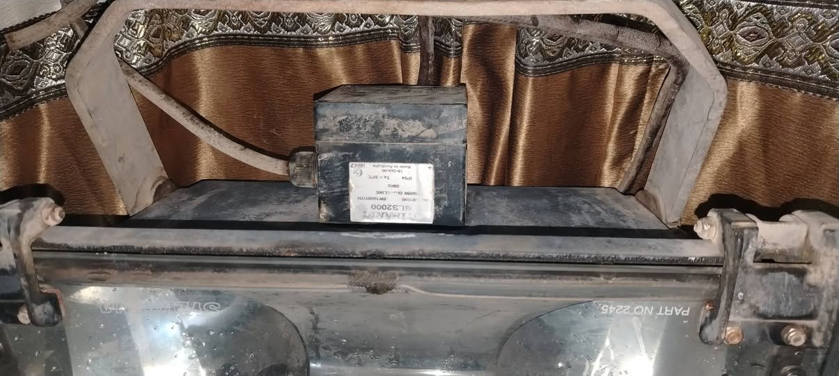 السلام عليكم ابلاجكتورات ابو الشاحنه عدد اثنين كبير الحجم بدون مصابيح فقط بلاجكتورات نضيفات للبيع سعر تواصل على الرقم  ***********
