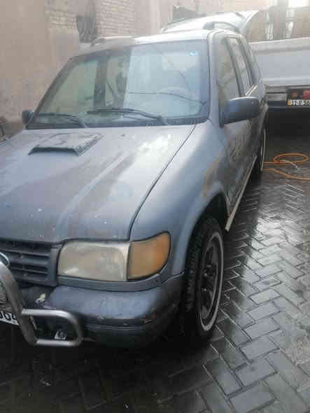 السلام عليكم كيا سبورتج للبيع موديل ٩٤ رقم دولي بسمي مكينا كير اكسل مقفولات العنوان بغداد الشعب *********** السعر ٤٢
