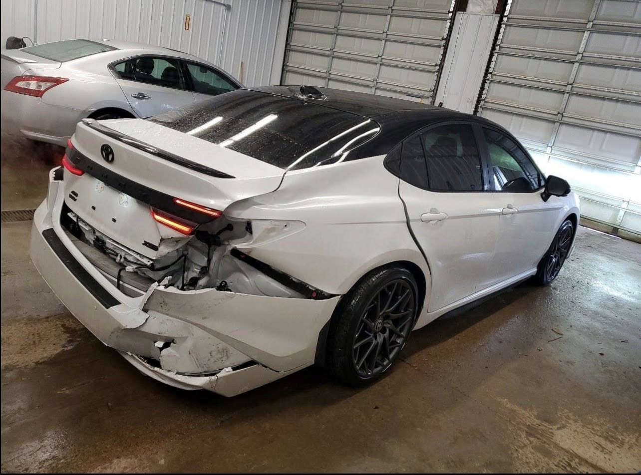 #أعلان مزاد

🇮🇶🇺🇸 فرصة مميزة لأصحاب كتب الشهداء 

📢 كما عودناكم على المزادات الأمريكية 🇺🇸
✅ وبأقل الأسعار وأسرع وقت ممكن

🚗   Toyota Camry XSE 

الموديل…  2025
🛠️ الضرر: + موضح بالصور 
📏 عداد المسافة: 10.800  (فعلي)
📋 حالة السيارة: شغالة (Run & Drive) – مفتاح موجود
🔧 حجم المحرك:  2.5 
 – دفع رباعي FWD
🔍 رقم الشاصي: 4T1DBADK8SU021926
📅 تأريخ المزاد/18/2/2026   
 الساعة 5:00 مساءً بتوقيت iraq

📍 موقع المكتب :
البصره، القرنة، شارع الجمهورية الرئيسي، مقابل مطبعة  الولاء

📧 البريد الإلكتروني:
auto.car.iq@gmail.com

mu95iqwl@gmail.com

📞
: *********** مصطفى 
📞
