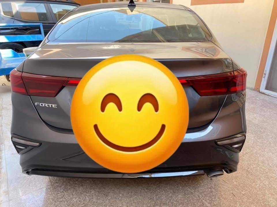 السلام عليكم كيا فورتي 2019 نص فول تخم تاير جديد بطاريه جديده ماشيه 88 ضررها بابتين بدون تبديل بدون ايرباك والسونر موجود  🙂 السعر 125 وبيها مجال
 ***********
