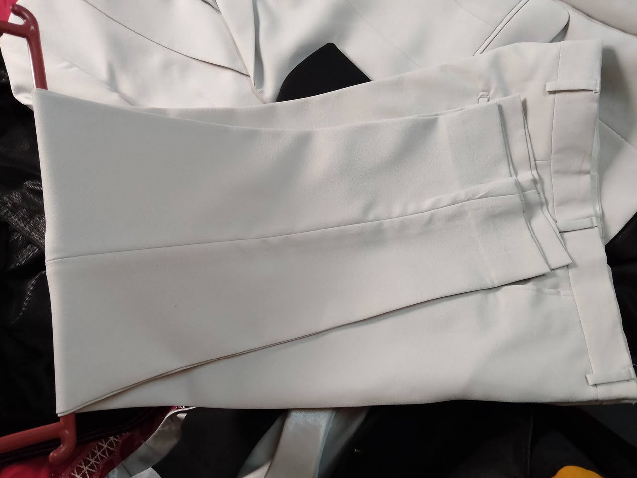 من رخصة الادمن قوط للبيع قياس48ملبوسات مرة وحدة فقط وحاليا مغسولة ومكوية مع كل قاط قميص قياسL


**إذا كنت صاحب هذا الإعلان وتريد حذفه لأي سبب، رجاءا أرسل رسالة إلى الدعم الفني**