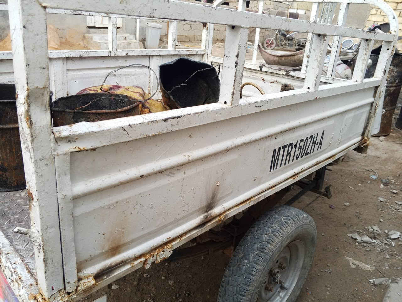 سلام عليكم ستوته امتيار موديل 2014
جاهزه من كلشي باتري جديد كهربائات نكره سلف شرط جاهزه ب 450 وبيه مجال 

*********** مكاني كوفه عباسيه
