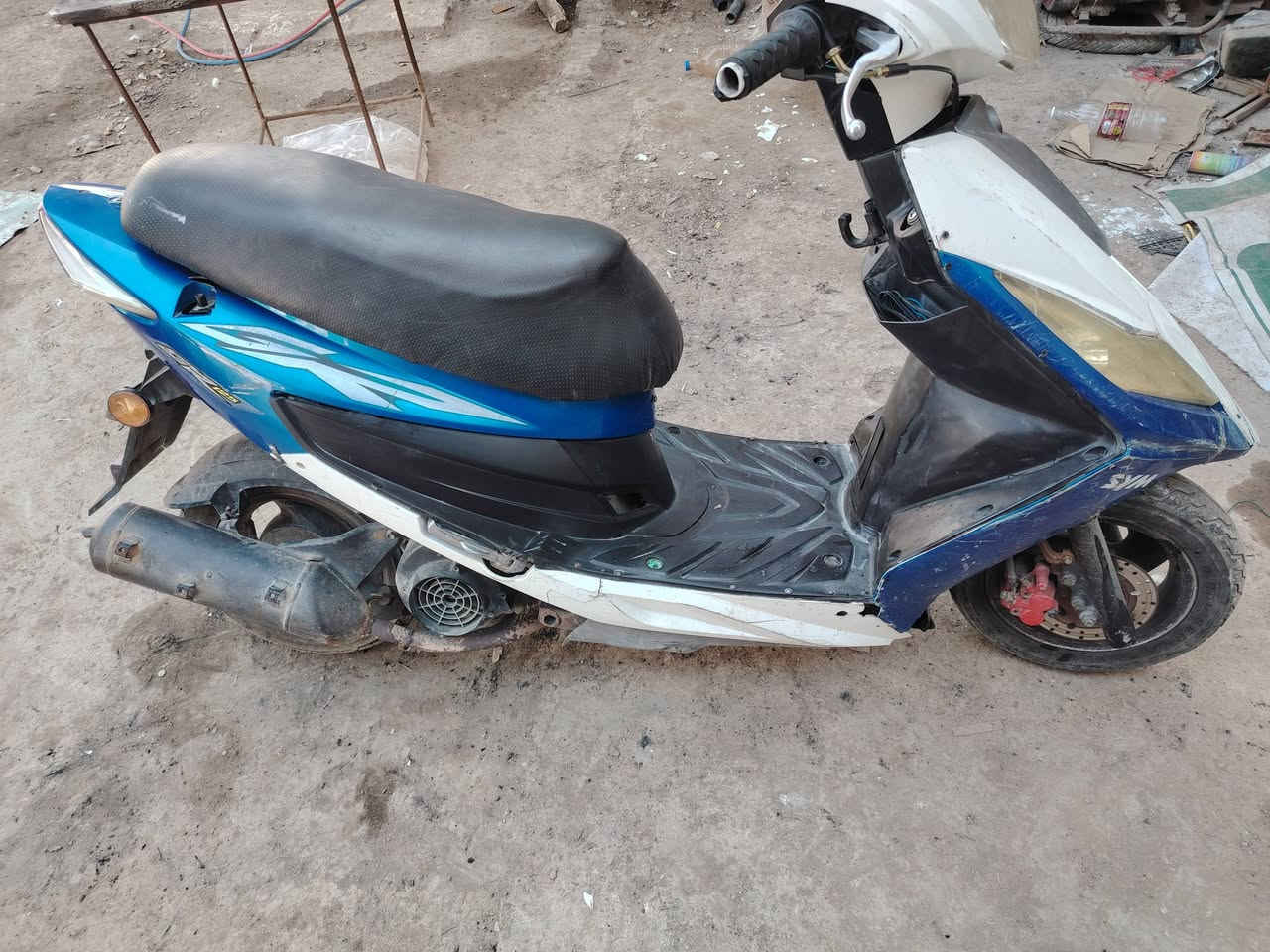 السَلٱمٌ عـَلـْيگمّ-ۈرحـْمّـٌة ٱللـّہ ﯙبُرگـّاتہ
للبيع ماكس كوري موديل 21 دراجه كامله مابيها كل نقص
كهربائياتها شغاله ب400 وبيها مجال  مكاني بعقوبه الرحمه


**إذا كنت صاحب هذا الإعلان وتريد حذفه لأي سبب، رجاءا أرسل رسالة إلى الدعم الفني**