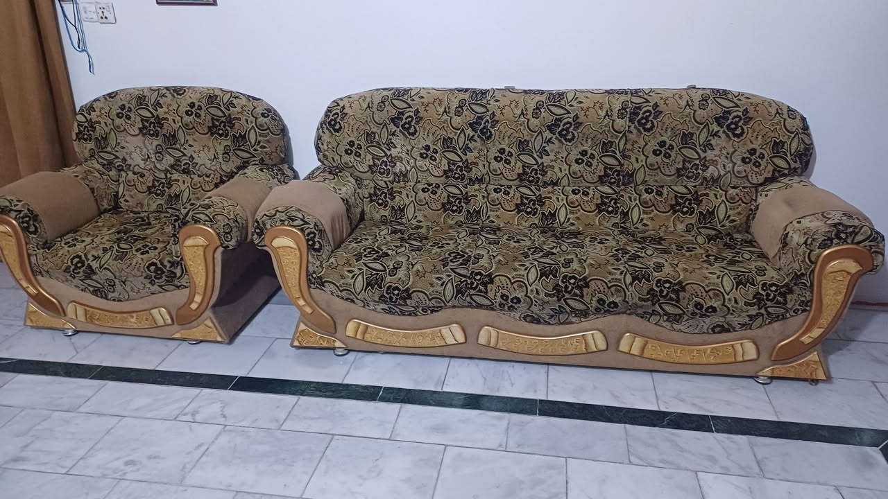 السلام عليكم تخم للبيع نظيف تكمة ضخم .. السعر 250 الف . كوت الفلاحية ***********
