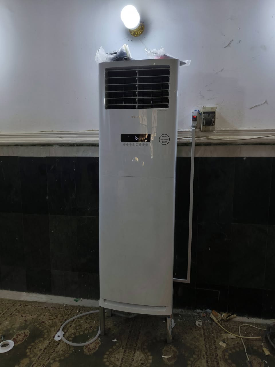 ​هل تبحث عن الدقة والأمان في التنفيذ؟ نحن نوفر لك حلولاً احترافية وشاملة في مجالات التأسيس والصيانة:
⚡ 1. عالم الكهرباء (تأسيس وصيانة):
​تأسيس كهرباء المنازل والبنايات والمحال التجارية وفق المخططات الهندسية.
​فحص وصيانة الأعطال الكهربائية المعقدة وترتيب "البوردات" بنظام حديث.
​📸 2. منظومات الكاميرات (تأسيس وصيانة):
​تنصيب وتأسيس أحدث أنواع كاميرات المراقبة (IP & Analog).
​ربط المنظومة على الموبايل للمراقبة عن بُعد من أي مكان في العالم.
​❄️ 3. السبالت وأجهزة التبريد (تأسيس وصيانة):
​تأسيس دفن (أنابيب النحاس) وتجهيز المنازل قبل اللبخ.
​نصب، تنظيف، شحن غاز، وصيانة عامة لجميع أنواع السبالت.
​لماذا تختارنا؟
✅ خبرة طويلة وعمل متقن يضمن لك الراحة.
✅ استخدام أفضل المواد والمعدات في التنفيذ.
✅ التزام تام بالمواعيد ودقة في التفاصيل.
​📍 خدماتنا متوفرة في كربلاء فقط.. لا تتردد بالاتصال.
📞 للحجز والاستفسار:
***********
