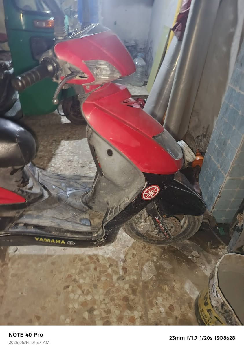 سكنس ١٤٠ بلاديه نكره سلف كلشي شغال وعل الابلاد رايدهه ب٤٠٠ وبيهه مجال بشعب شارع الصحه ***********
