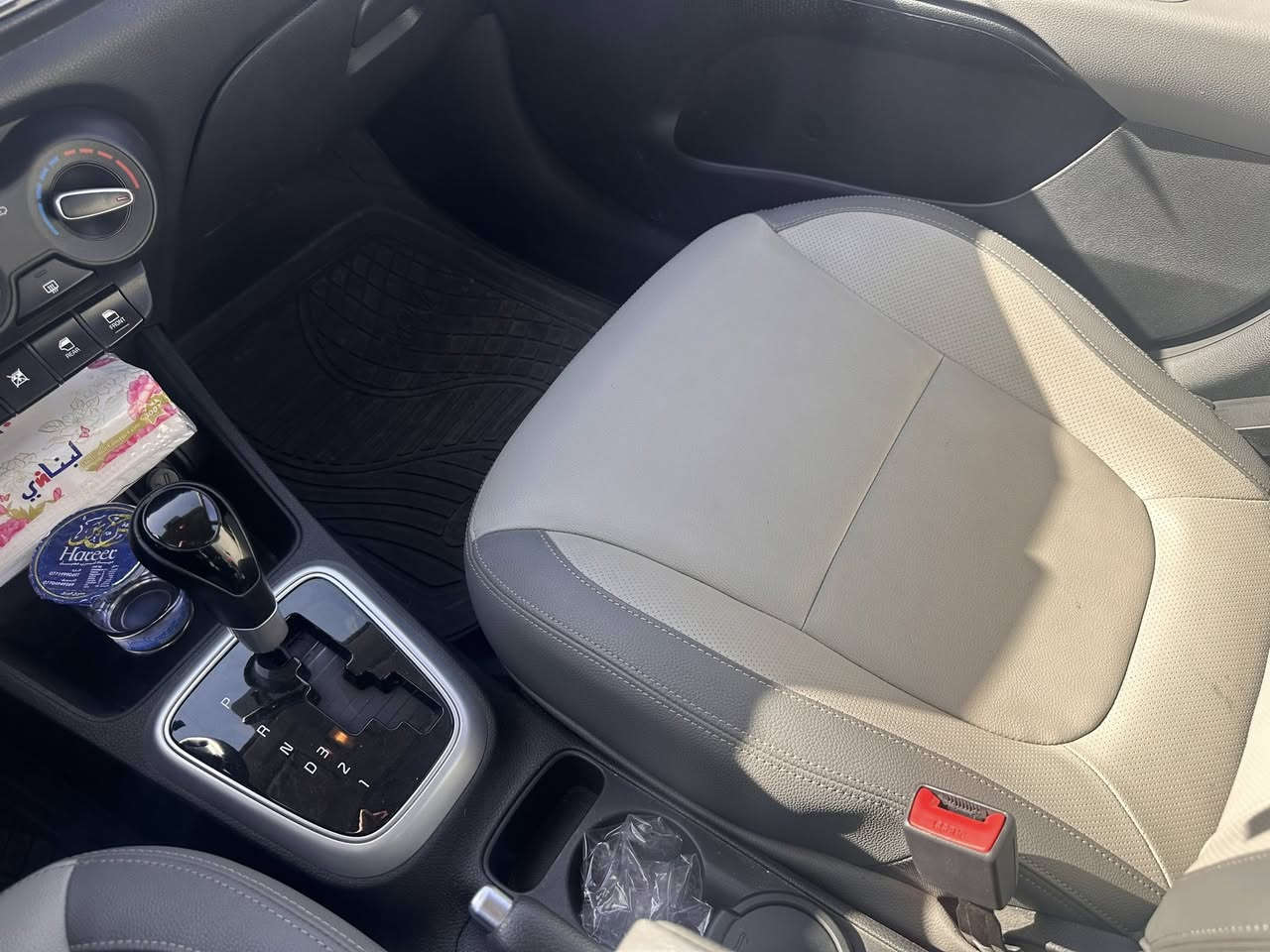 سلام عليكم شباب كيا بيكاز ٢٠٢٤ 
فول جلد شاشه اصليه تحكم جهتين
فتحه ماشيه ٧٧٠٠ مكفوله 
مكان البنوك ***********
