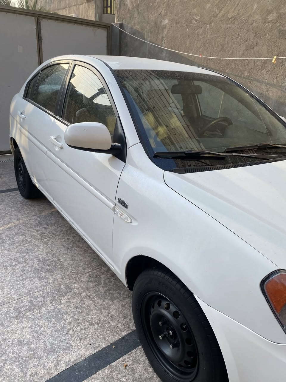 السلام عليكم…
اكسنت موديل 2010 رقم بصرة مشروع وطني تحويل مباشر
خليجي محرك 1600
كير ومكينة كفالة
مكفولة من التبديل والضربة
بيها صبغ مكانات تجميليه فقط (ما اكفلها من الصبغ)
تبريد حدادية جاهزة
مكاني بصرة حي الاصدقاء الثالثه قرب النهر 
السعر 86 وبيها مجال بسيط 
للاستفسار ***********
