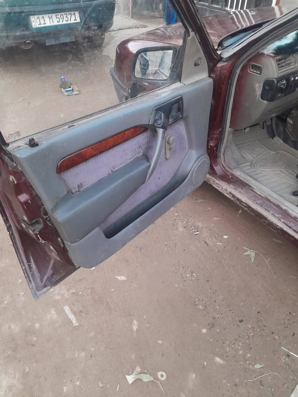 سلام عليكم اوبل فكتر موديل 1990مصبوغ جمالي محرك 1800كير ومكينه مكفول العنوان الانبار الفلوجة السعر 25 رقم انكليزي ***********.    ***********
