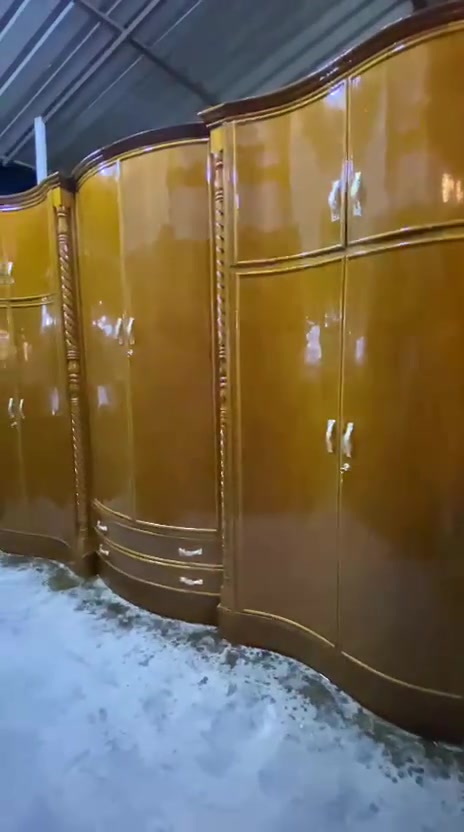 غرفه 6 باب ملحق صاج داخل وخارج ضهر جرجوبه شغل درجه اولى مستعمل موديل دنك زان الوي موديل شبح نفخ بغداد الأمين الثانية ***********
