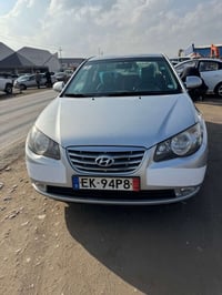 افانتي • ٢٠٠٩ • فتحة سقف