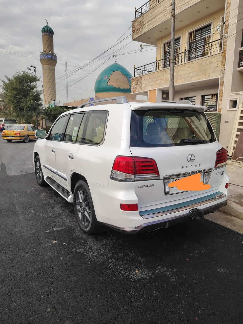 السلام عليكم
لكزز موديل 2014 السياره مكفوله كفاله عامه برميه فول مواصفات  ماشيه ٩٧ الف
رقم اربيل بسمي اتريد تحويل اتريد وكاله سنويه جديده هزه جديده
مكينه 8،5700
جكات كامرات رادارات شاشت مري شفط جنطه كهرباء ثلاجه  فول فول موصفات
السعر 460 ررقه اربع شدات وستين ورقه
العنوان بغداد شارع فلسطين
***********
