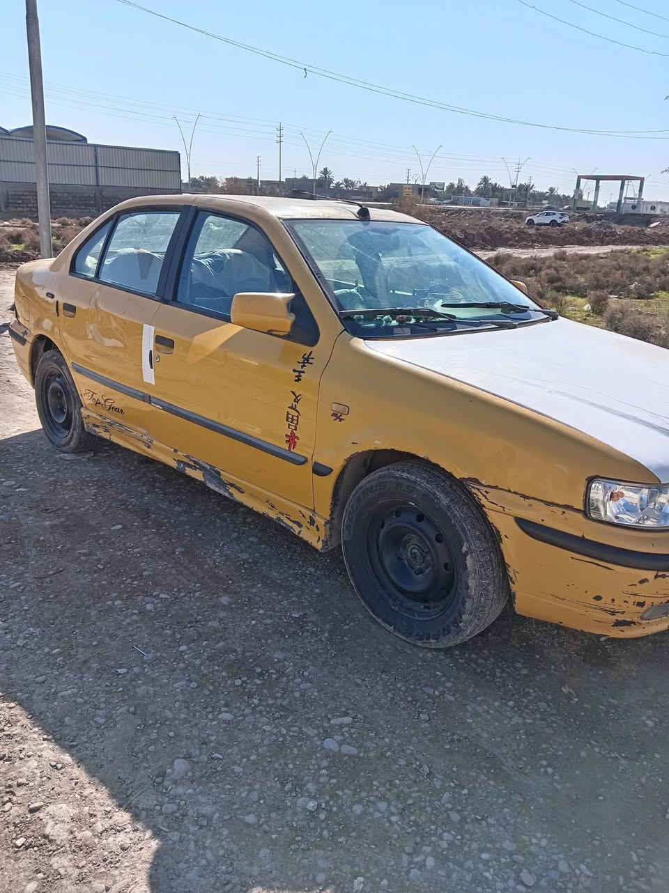 سلام عليكم سمند موديل ٢٠١١ بغداد كير نضيف محرك جديد مصفره هيئه وغرامه تايرات نضيفه مسجل جديد ارضيه جلد داخل نضيف  السعر ٢٧ وبيها مجال ديالى الخالص ***********
