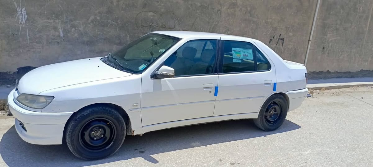 سلام عليكم بيجو 2003 فرنسي 306 سيارة جاهزه گير مكينه سنتر لوك تبريد 
وبيها منضومه غاز شغاله سيارة جاهزه خير من الله اي نقص مابيه سنويه 2028 تحويل مباشر تبريد شغال ثلج السعر 40 وبيها مجال للشراي  رقم *********** مكان بغداد بلديات

