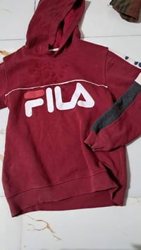 ولادي يلبس عمر 8الئ 11 كلهن بعشره و اذا مفرد هم نبيع وتساب 07885561849