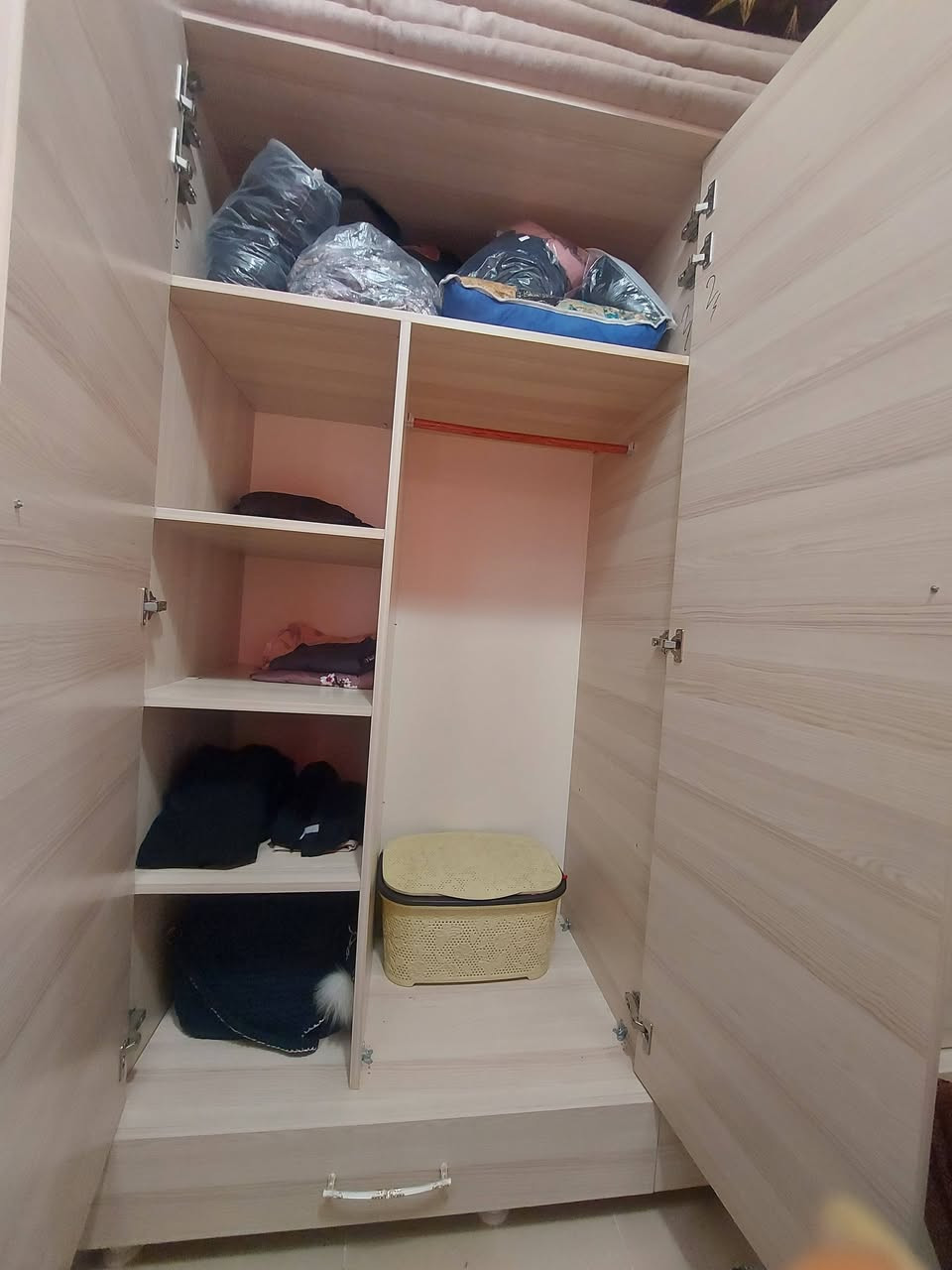 کانتۆرێکی  دەستکردی بێ عەیب  داری mdf 450000 و مجال هەولێــر


**إذا كنت صاحب هذا الإعلان وتريد حذفه لأي سبب، رجاءا أرسل رسالة إلى الدعم الفني**