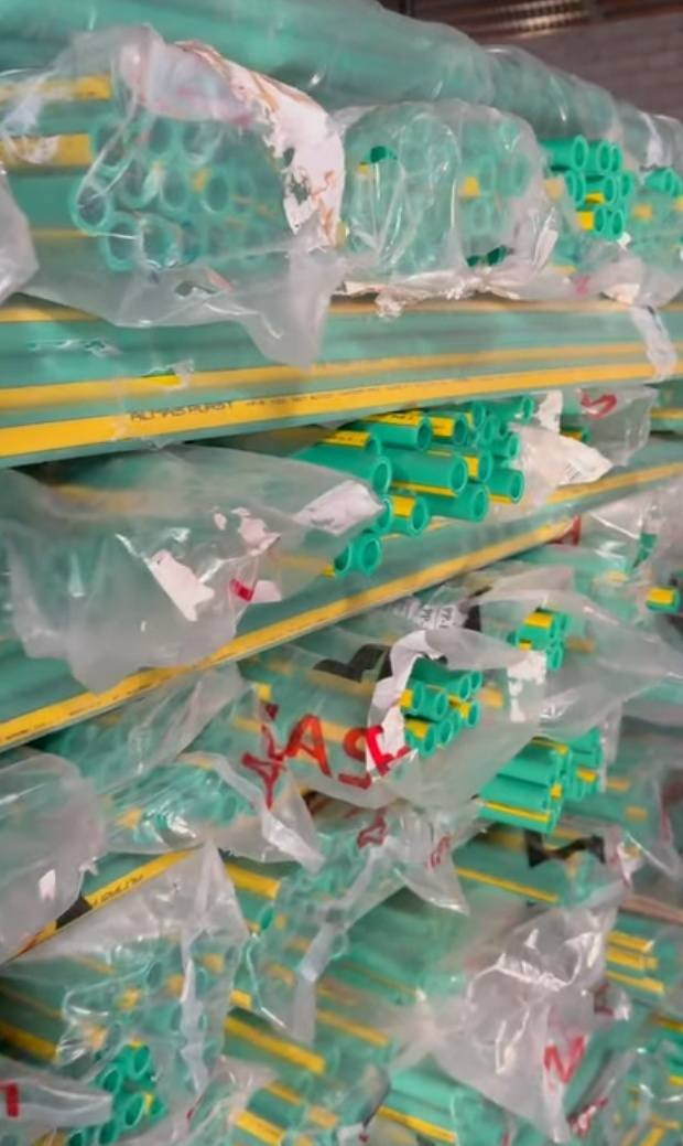 بوريوان تركي ضمان ٥٠سنه السعر بوري ٤الف فلات ٢٠٠دينار


**إذا كنت صاحب هذا الإعلان وتريد حذفه لأي سبب، رجاءا أرسل رسالة إلى الدعم الفني**