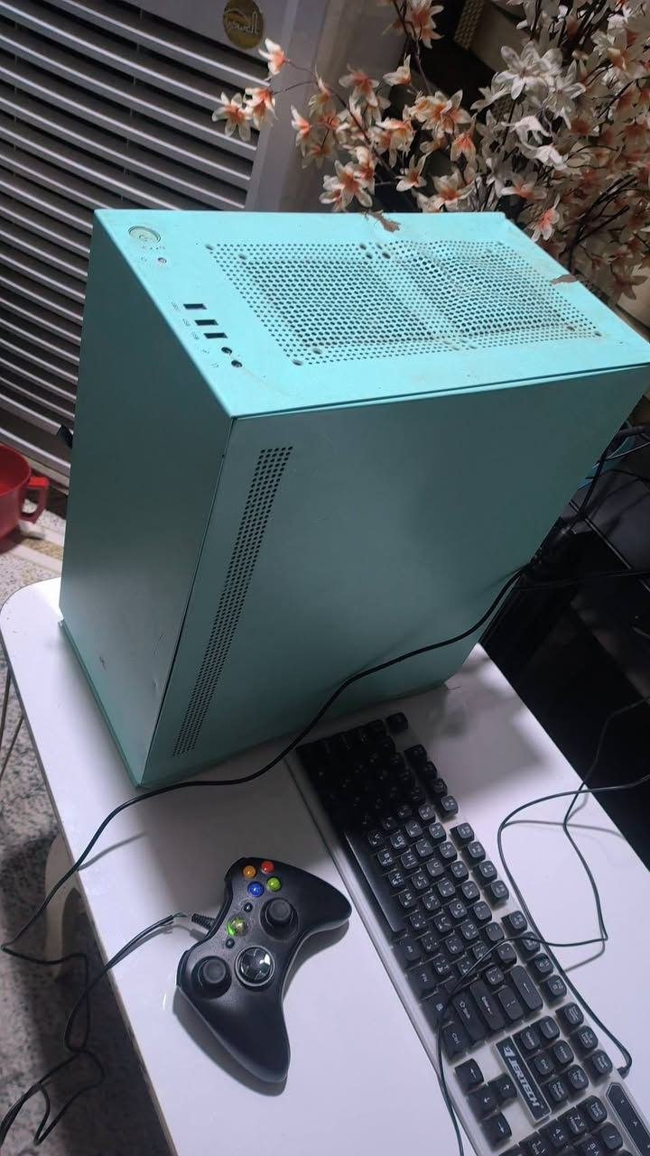 اسلام عليكم
تجميعه بسعر 300 الف 
مواصفات 
بورد و معالج زيون 
رام 8 gb
كرت شاشه rx580 8gb
ssd 2T
بور 550 w
كيبورد و ماوس ويده وياها 
بس الكيس من شاد بي الغراض جان بي ضربع مثل ما موضح بلصور باقي القطع كلها نضيفه 
مكاني بغداد


**إذا كنت صاحب هذا الإعلان وتريد حذفه لأي سبب، رجاءا أرسل رسالة إلى الدعم الفني**