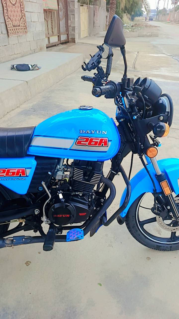 السلام عليكم دراجه دايوان نفخ للبيع
موديل 23 داخله 24
رقم وسنوية انكليزي بسمي ثاني يوم تحويل
مشروع وطني وين مايعجبك تحول 
كفاله عامه ربع مااذب عليهة 
لون سمائي مميز 
محرك 200
تايرات جوبلس جديد صار سبوع من شديتهن 
كهربائيات كلهة شغاله 
مع الدراجه خوذه سيزر اصليه 
السعر خاص أو واتساب أو اتصال على الرقم ***********
