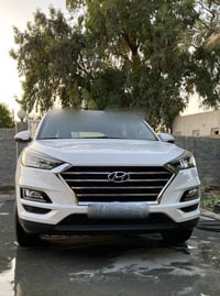 هيونداي توسان • للبيع • داخل الصور