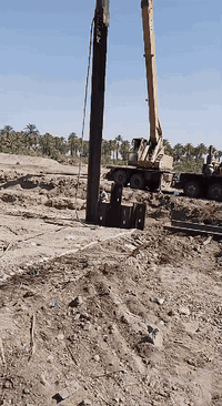 سلام عليكم عملي طرق ركائز بجميع انواعها وتنفيذ الجسور الحديديه واعمال الميكانيك الاستفسار أتصل على الرقم ***********
