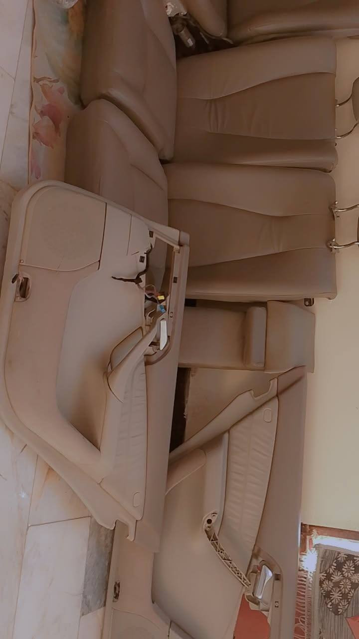 السلام عليكم
غرفة مال غواصة باب طويل 4 بطاين 4 كشنات + بك لايتات سعر اربع وراق وبيهن مجال قليل رقم ***********
