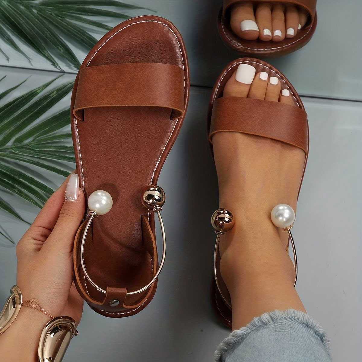 سلبرات واحذية صيفية تخفيضات اخر قطع


**إذا كنت صاحب هذا الإعلان وتريد حذفه لأي سبب، رجاءا أرسل رسالة إلى الدعم الفني**