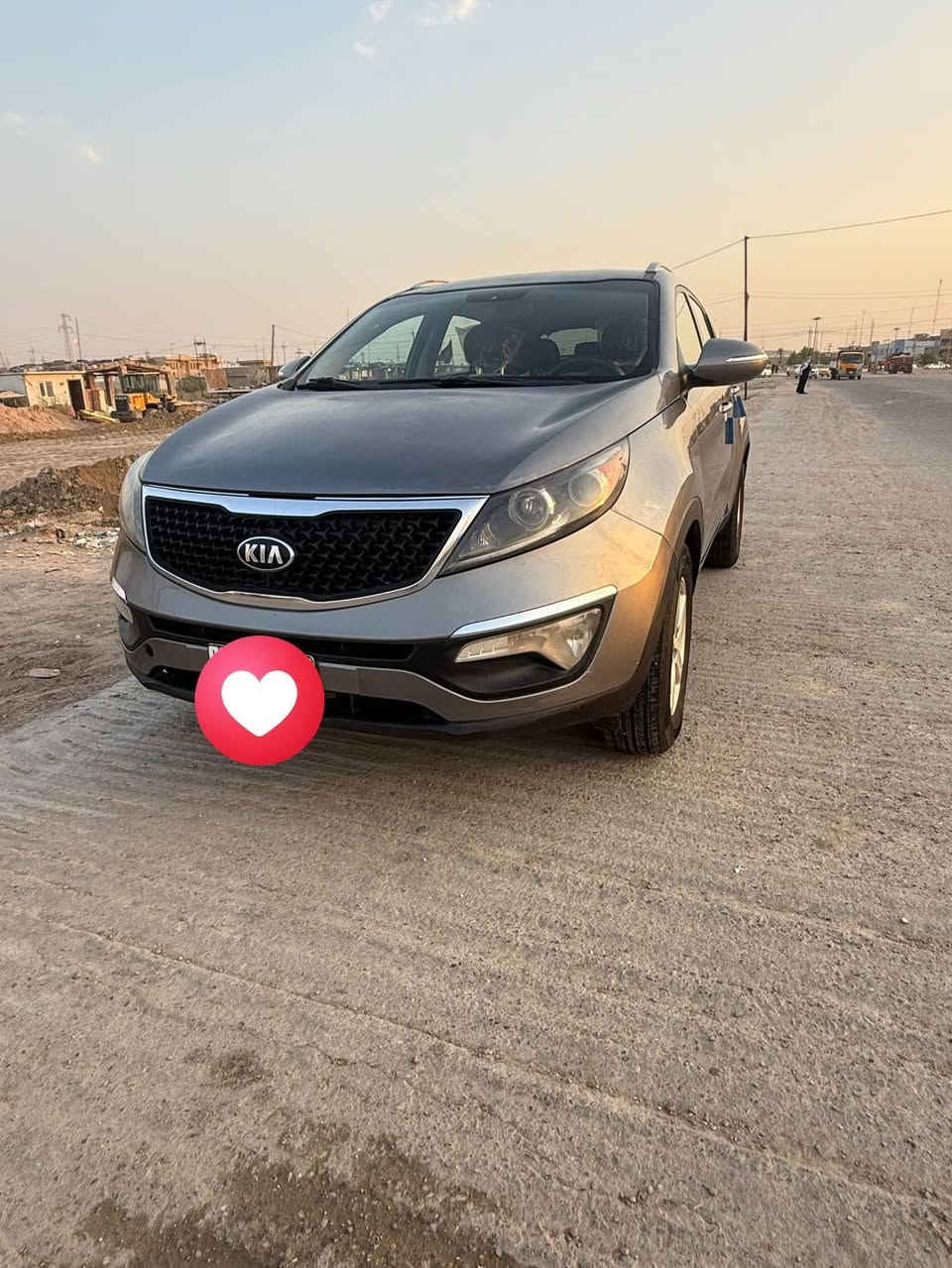 اسبورتج موديل 2016 محرك 2400 تبريد ثلج حداديه جديده تخم تاير وارد أمريكي امبدل بيها جاملغ جهت السايق أو شبر من البنيد بارد  رقم ذي قار الدولي الجديد السياره  مكينه بلاديه لا تنقيص ولا تبخير  
مكانهه ذي قار/قلعه سكر  
السونار مع الصور
سعرها 140بيهه مجال 
***********
